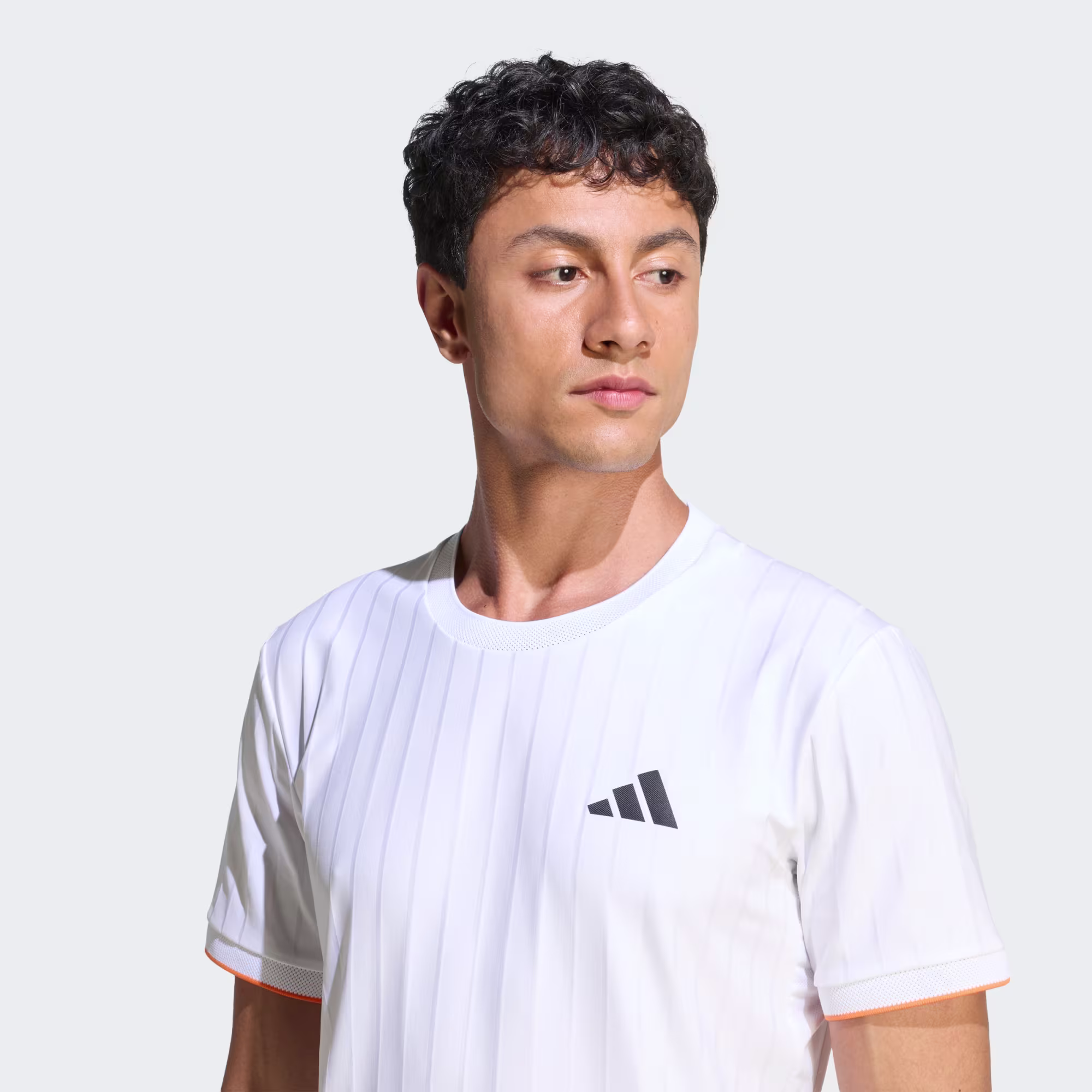 Adidas მამაკაცის მაისური