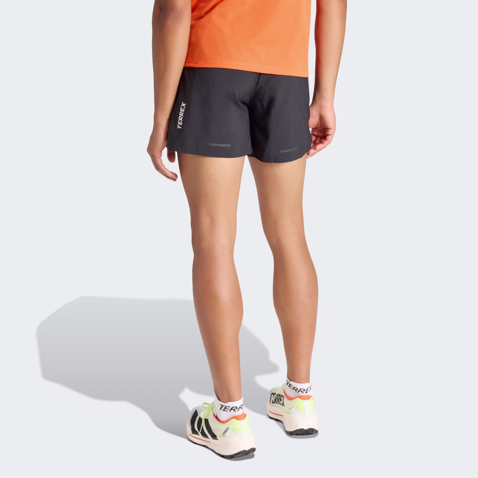 Adidas მამაკაცის შორტი