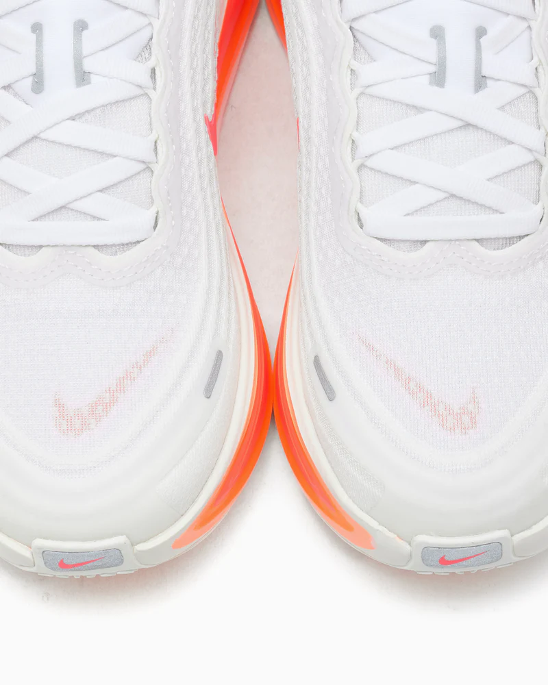 Nike ქალის სპორტული ფეხსაცმელი Vomero Plus Women's Road Running Shoes