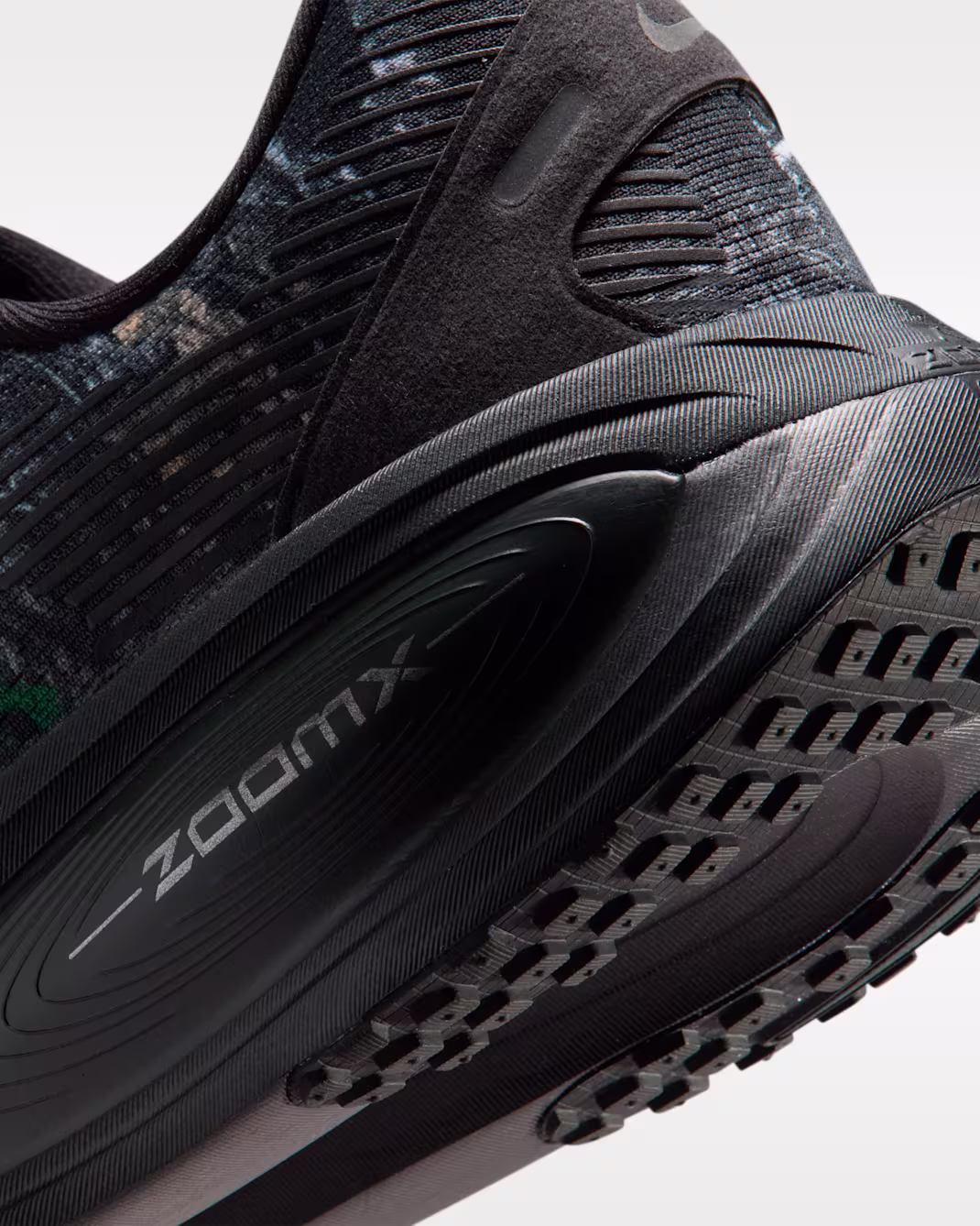 Nike მამაკაცის სპორტული ფეხსაცმელი Vomero 18 - Men's Realtree® Road-Running Shoes