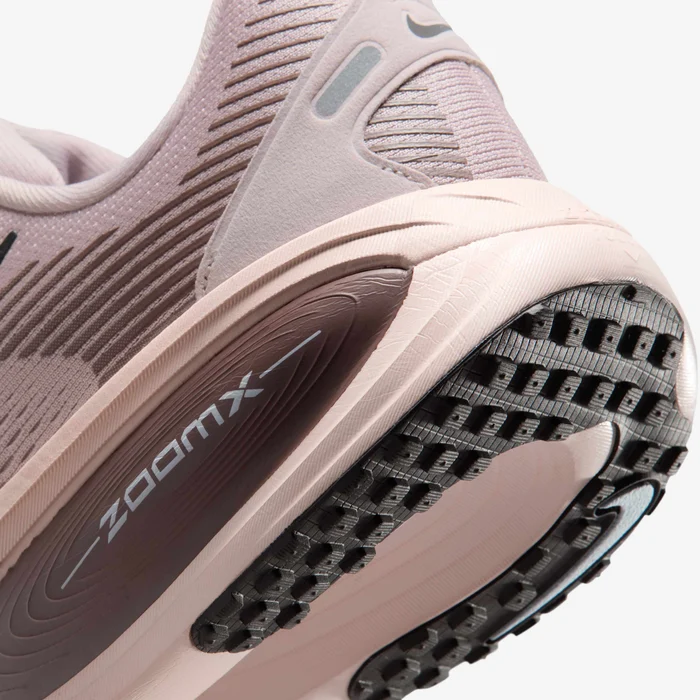 Nike ქალის სპორტული ფეხსაცმელი Vomero 18 Women's Road Running Shoes