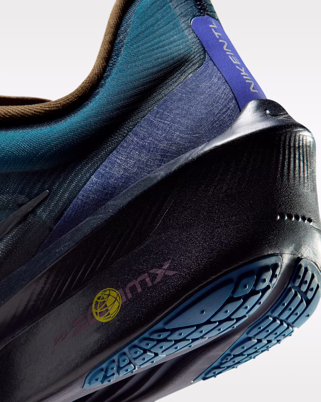 Nike მამაკაცის სპორტული ფეხსაცმელი