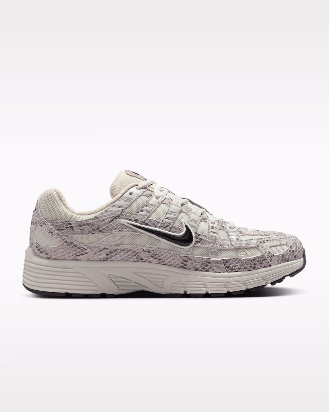 Nike ქალის სპორტული ფეხსაცმელი