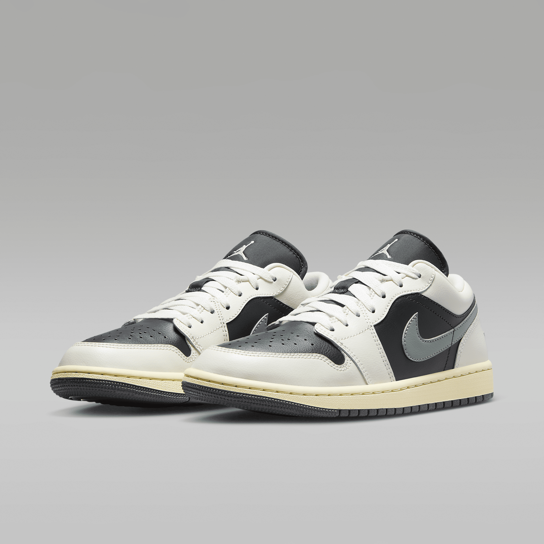 Nike ქალის სპორტული ფეხსაცმელი