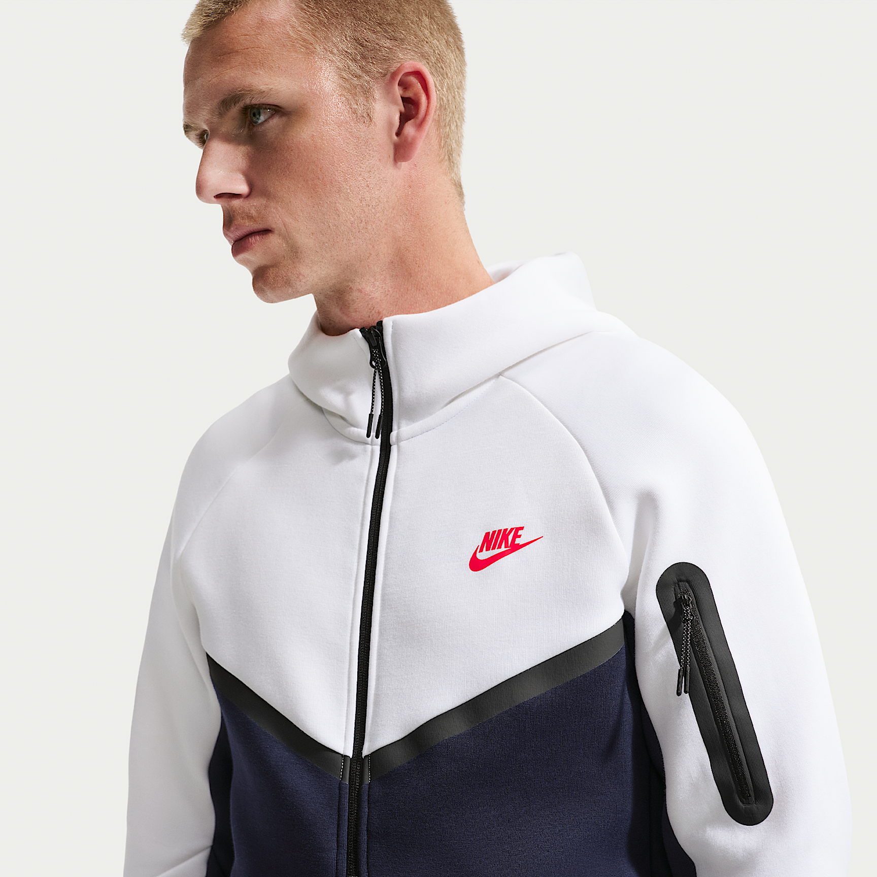 Nike მამაკაცის ჯემპრი