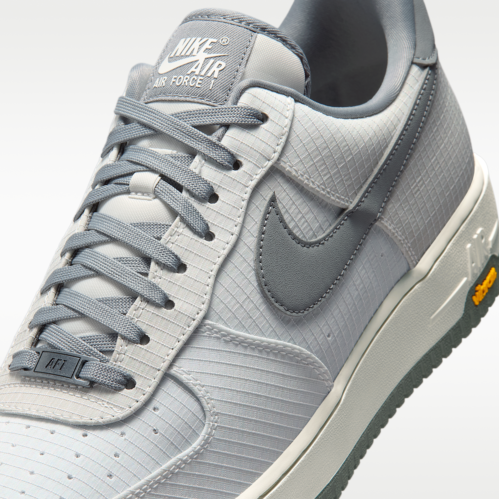 Nike მამაკაცის სპორტული ფეხსაცმელი