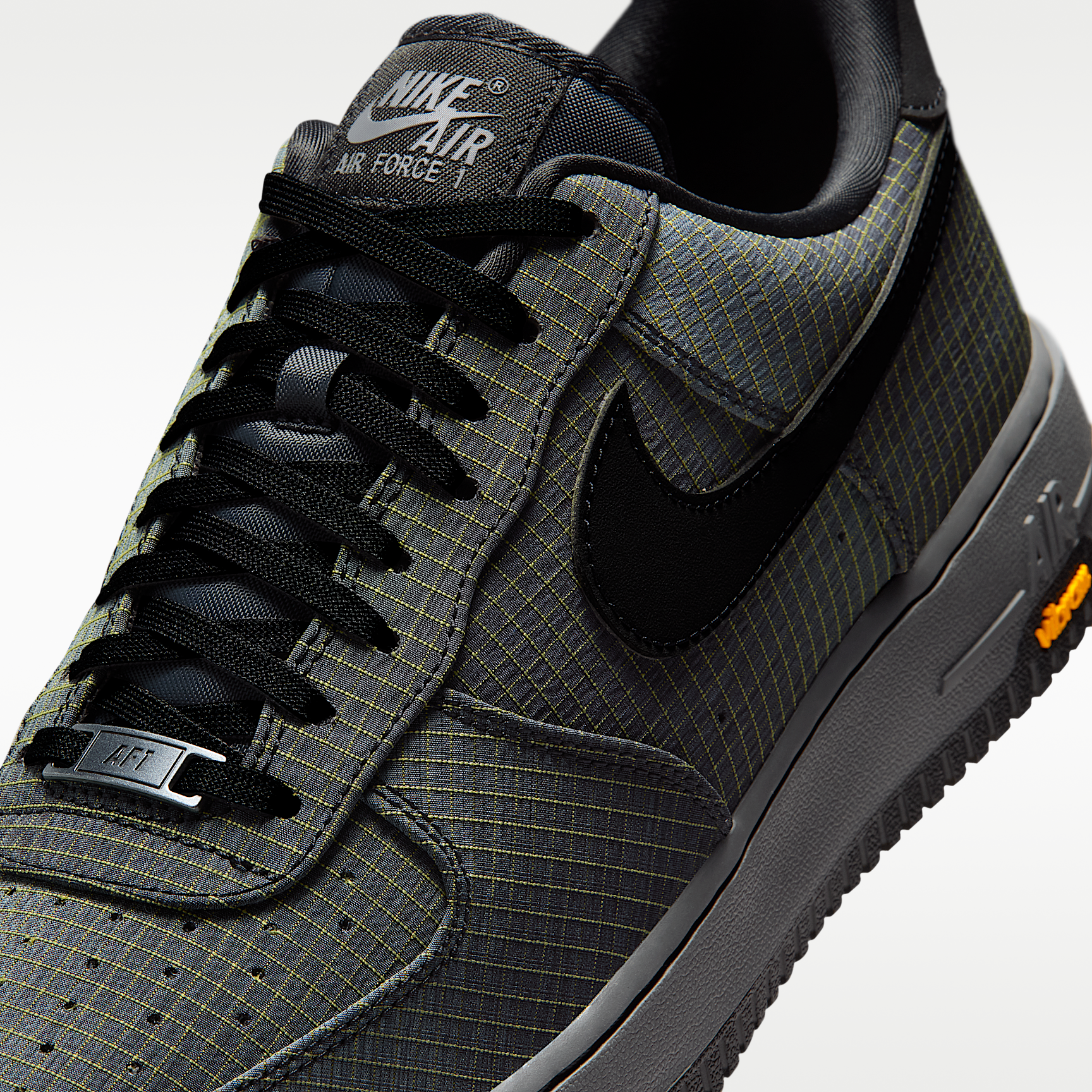 Nike მამაკაცის სპორტული ფეხსაცმელი