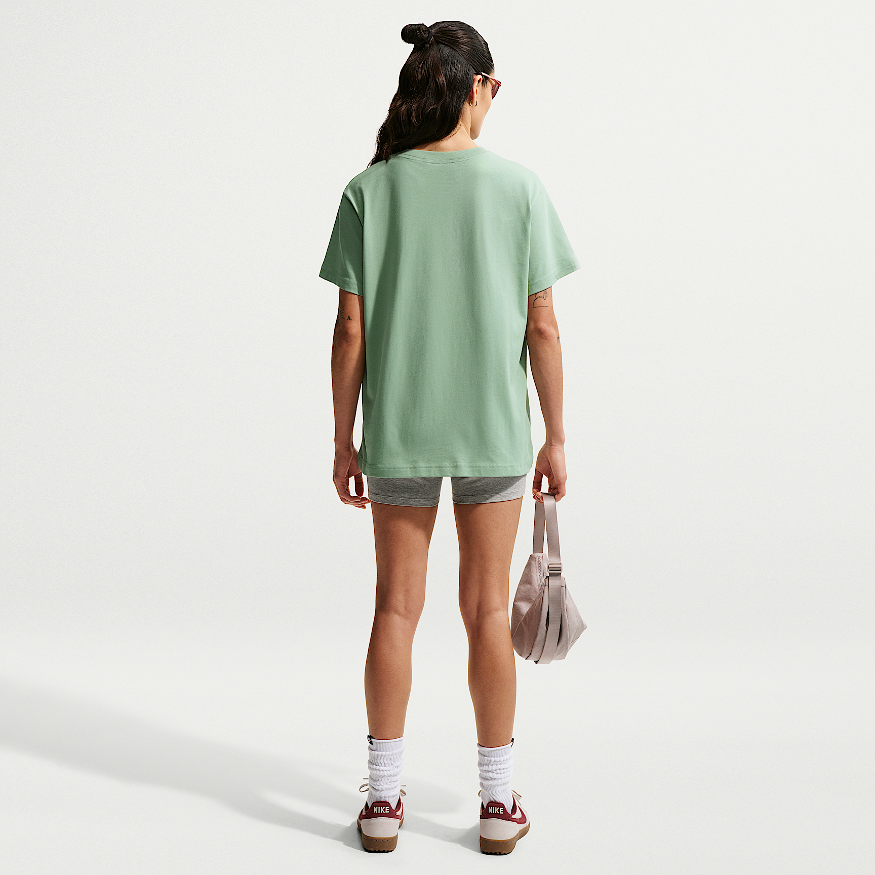 Nike ქალის მაისური