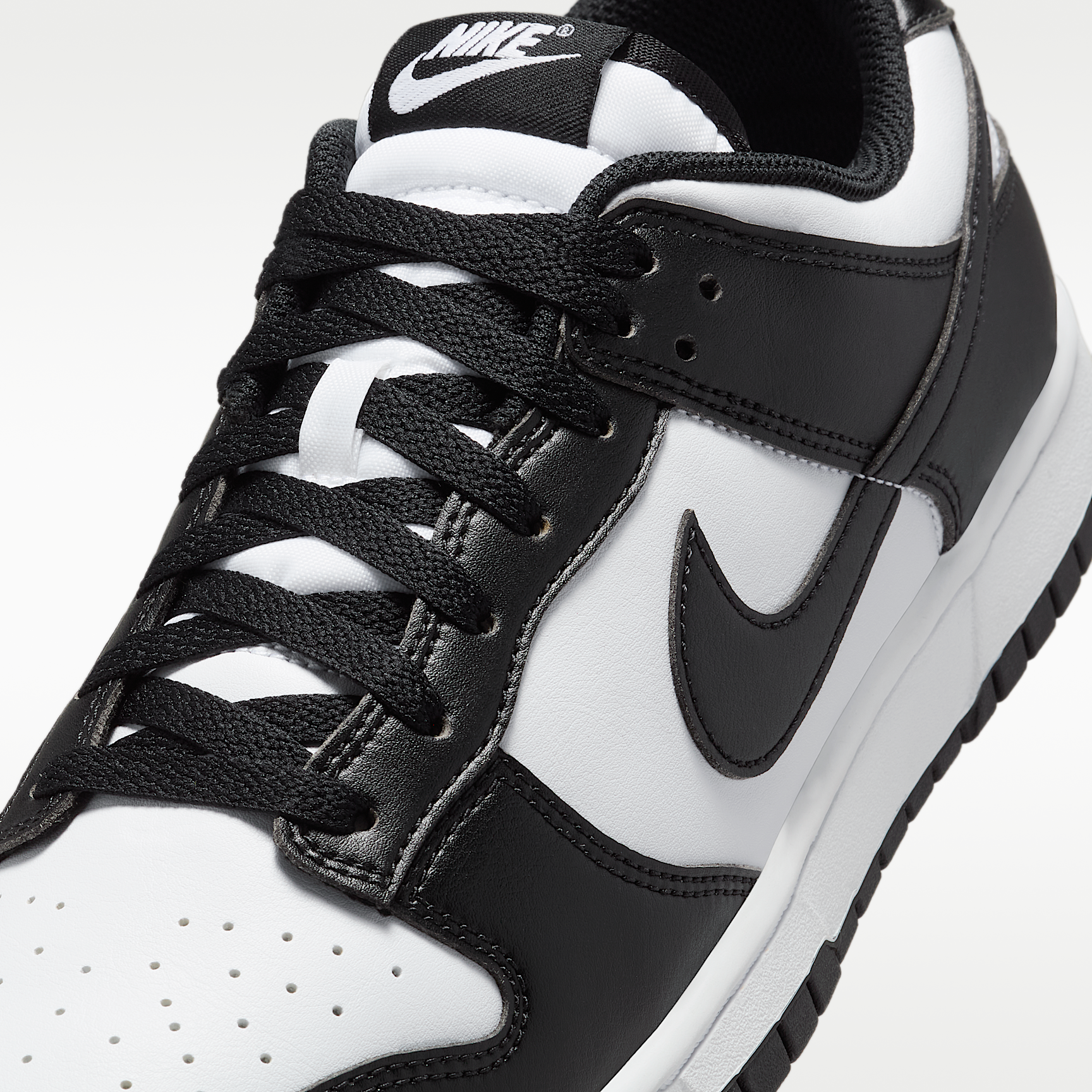 Nike მამაკაცის სპორტული ფეხსაცმელი