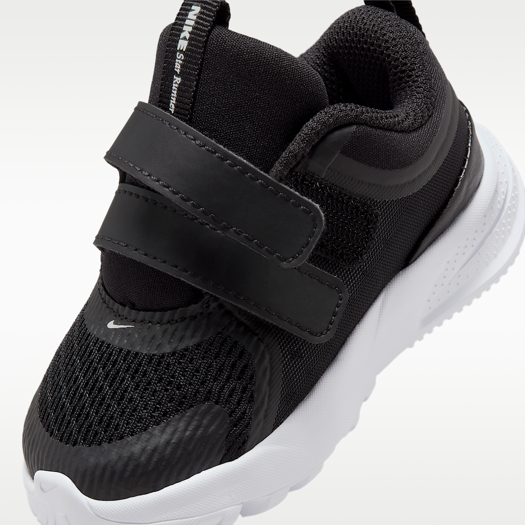 Nike ბავშვის სპორტული ფეხსაცმელი