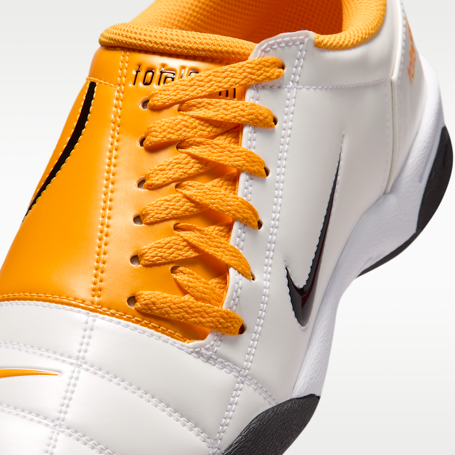 Nike მამაკაცის სპორტული ფეხსაცმელი