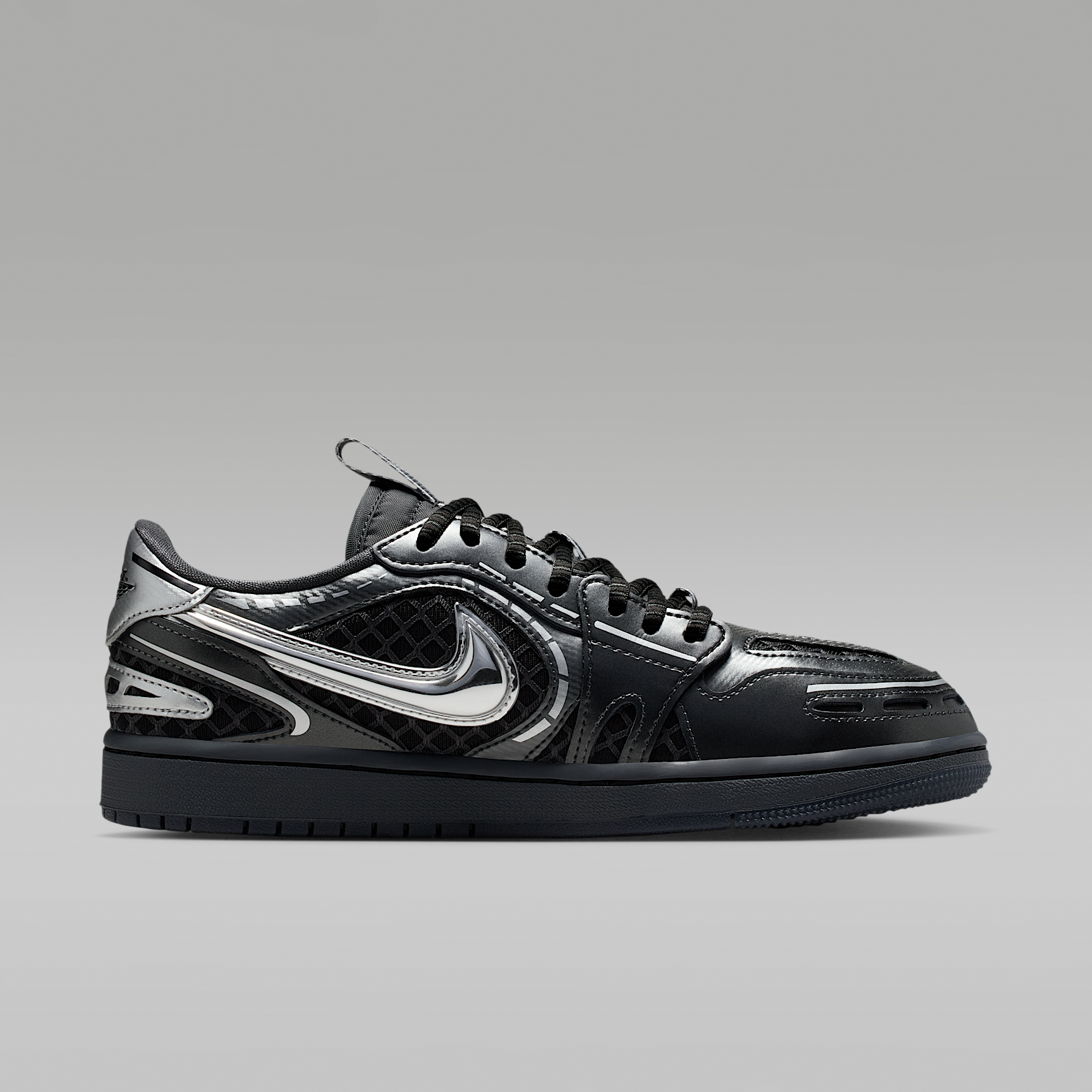 Nike ქალის სპორტული ფეხსაცმელი