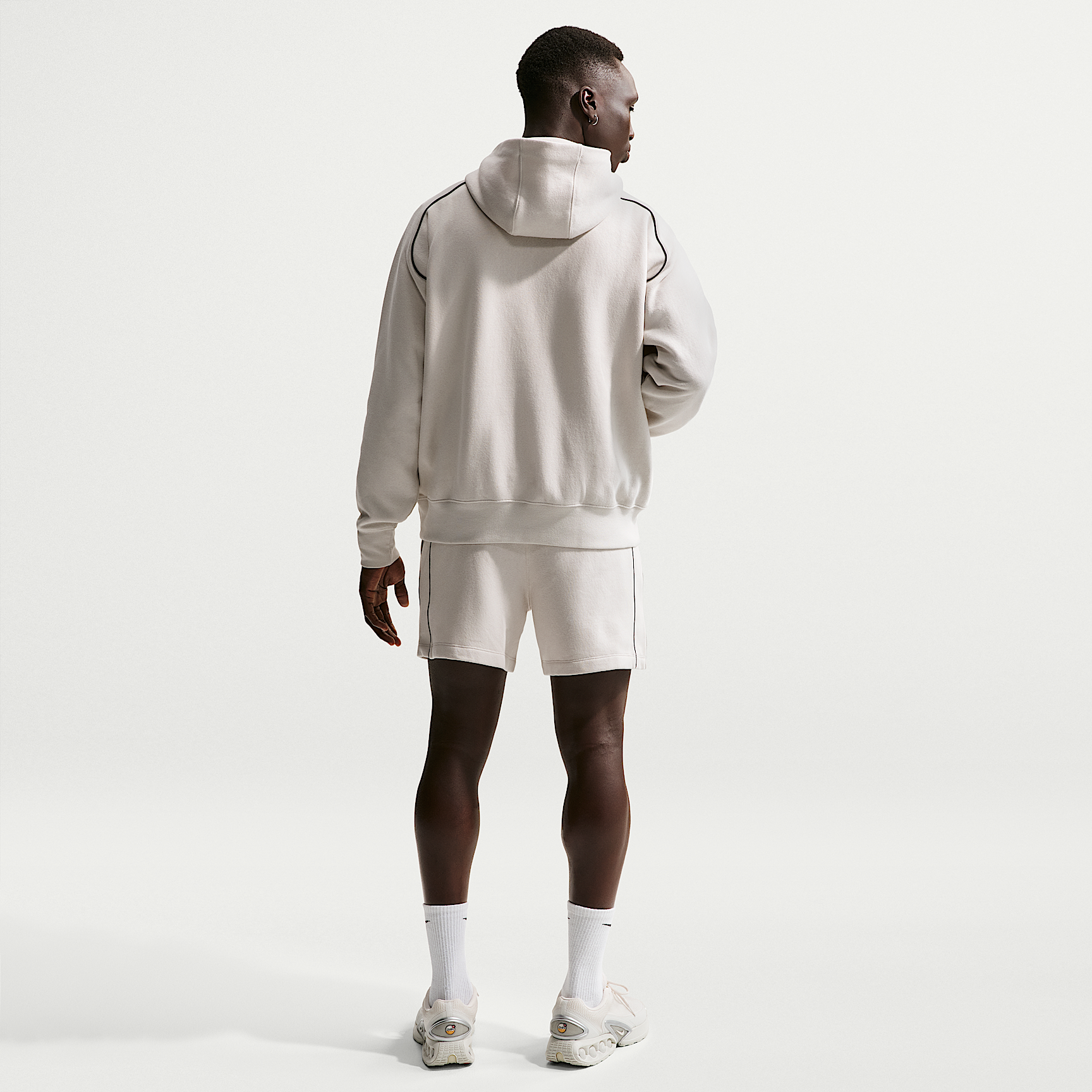 Nike მამაკაცის ჯემპრი