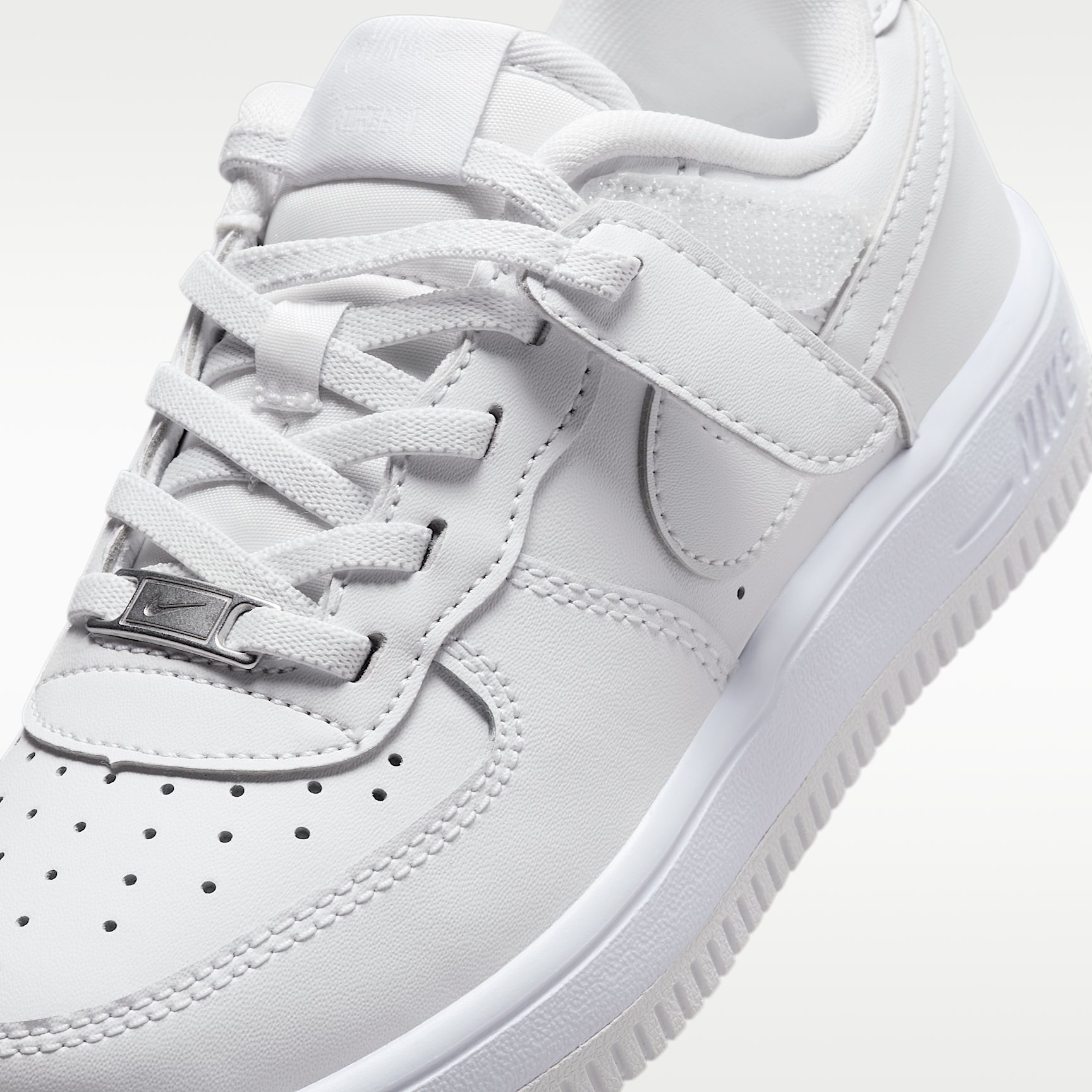Nike ბავშვის სპორტული ფეხსაცმელი