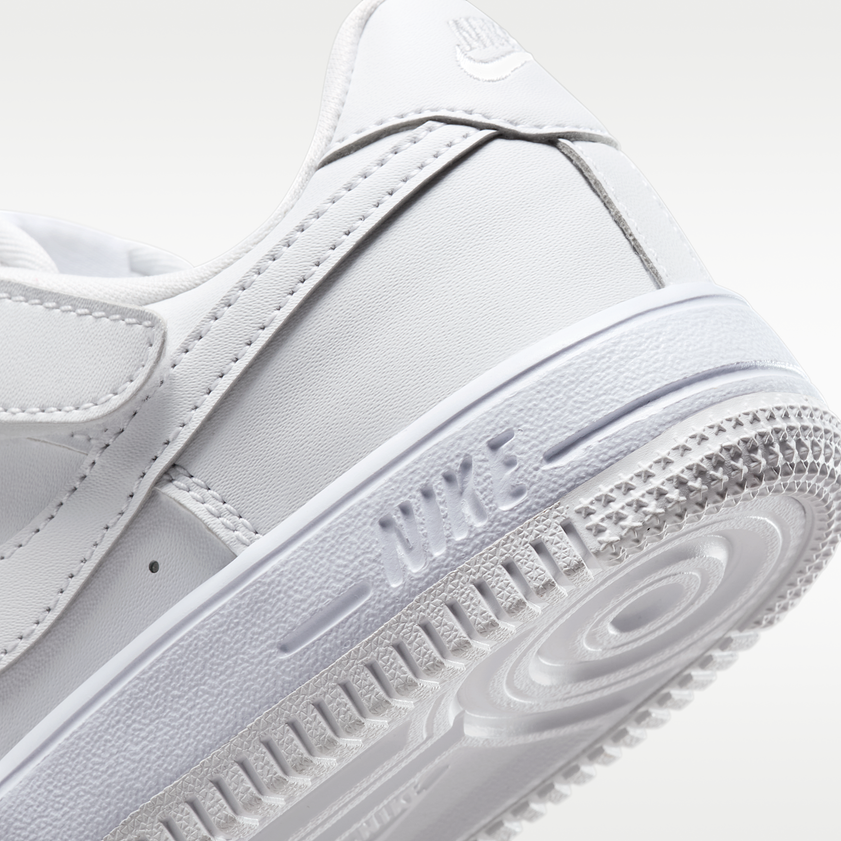 Nike ბავშვის სპორტული ფეხსაცმელი