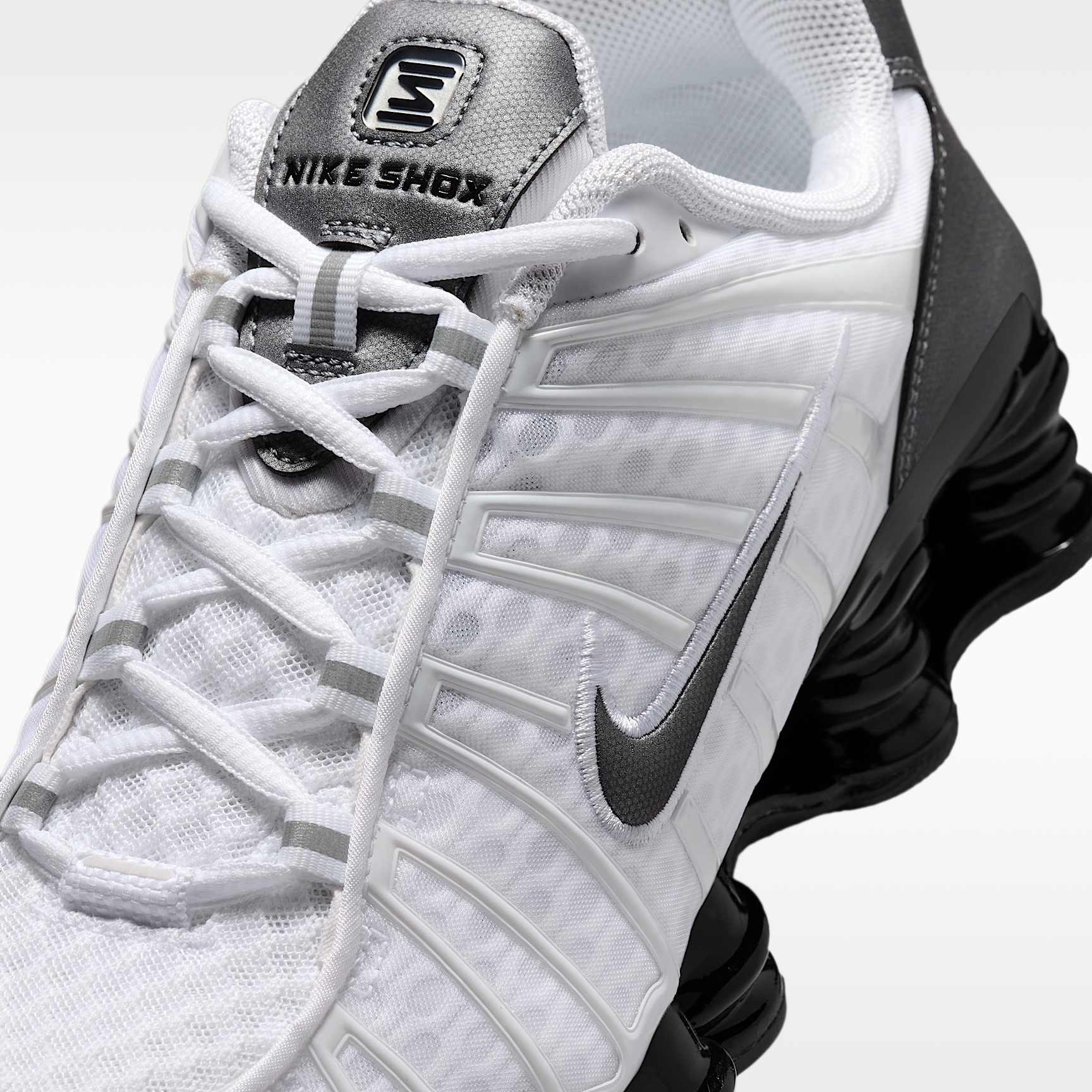 Nike მამაკაცის სპორტული ფეხსაცმელი