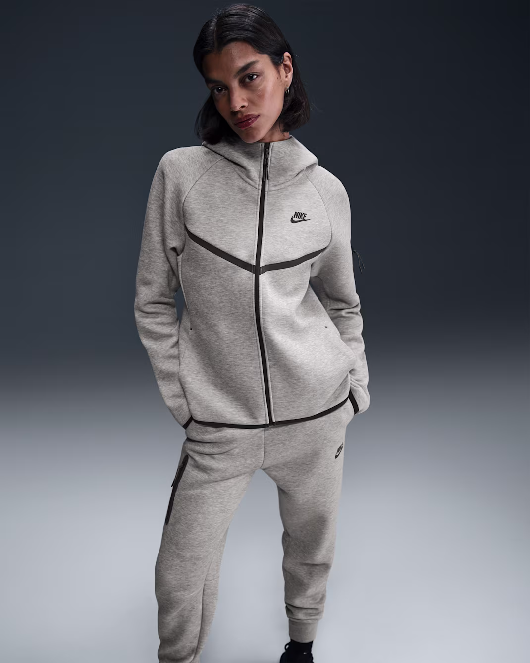 Nike ქალის ჯემპრი