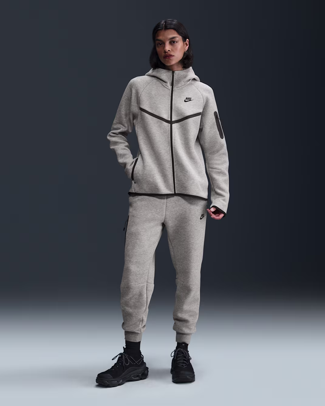 Nike ქალის ჯემპრი