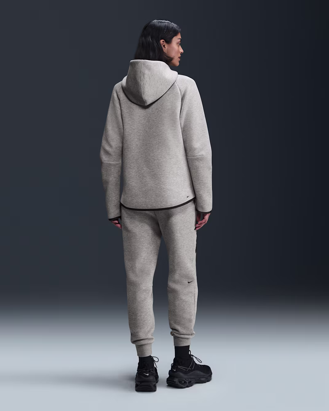 Nike ქალის ჯემპრი