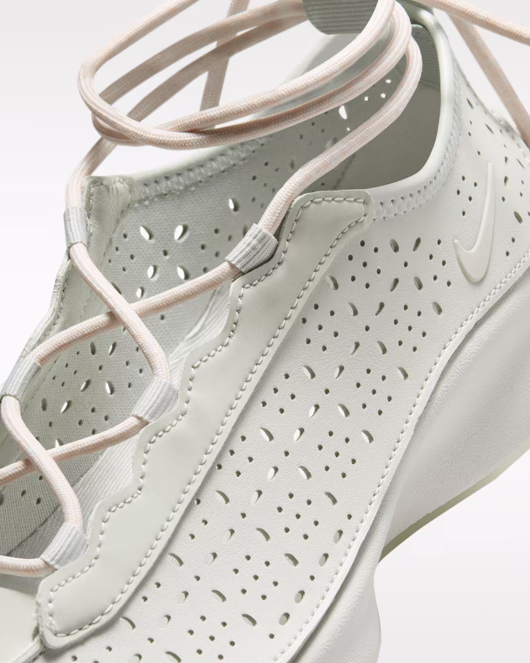 Nike ქალის სპორტული ფეხსაცმელი