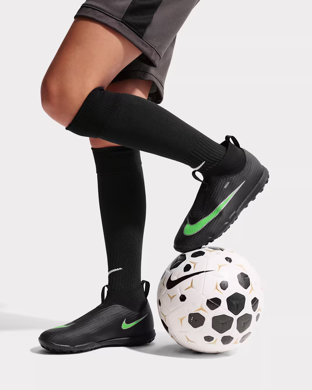 Nike ბავშვის სპორტული ფეხსაცმელი