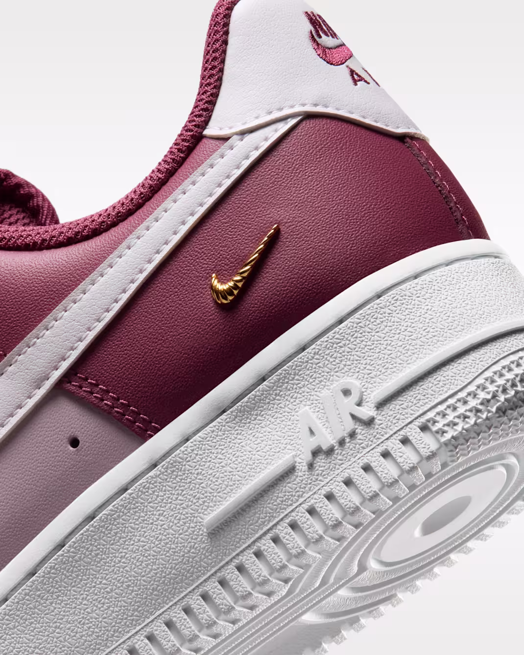 Nike ქალის სპორტული ფეხსაცმელი