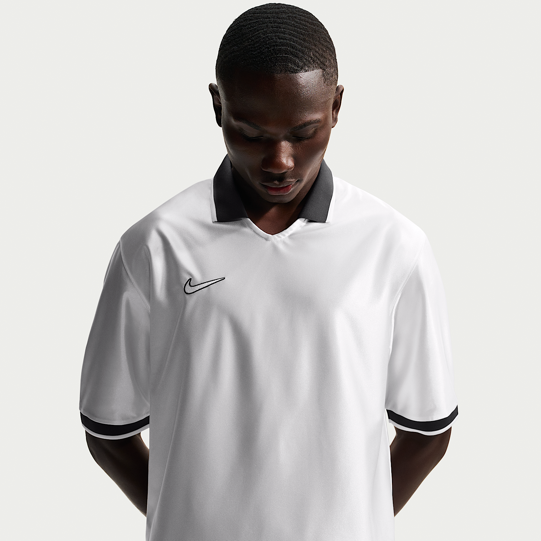 Nike მამაკაცის მაისური
