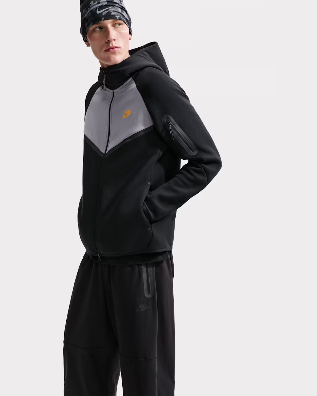 Nike მამაკაცის ჯემპრი