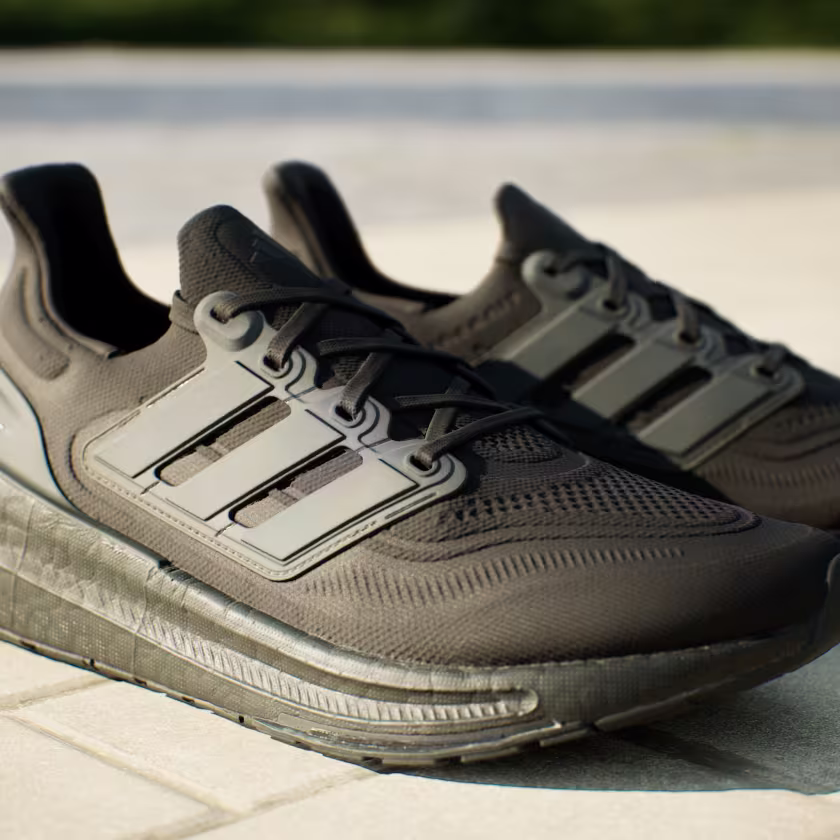 Adidas მამაკაცის სპორტული ფეხსაცმელი ULTRABOOST LIGHT