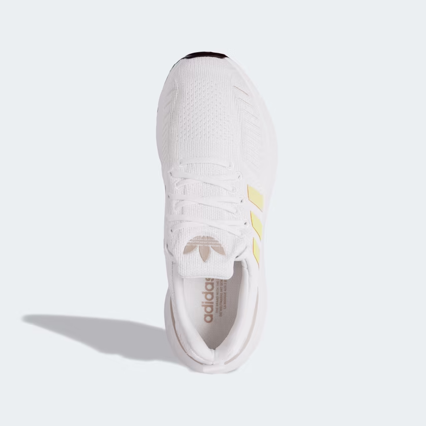 Adidas ქალის სპორტული ფეხსაცმელი SWIFT RUN 22 W