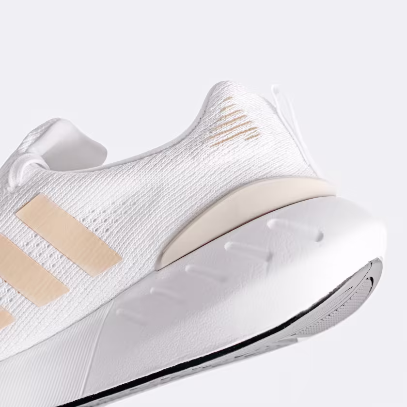 Adidas ქალის სპორტული ფეხსაცმელი SWIFT RUN 22 W