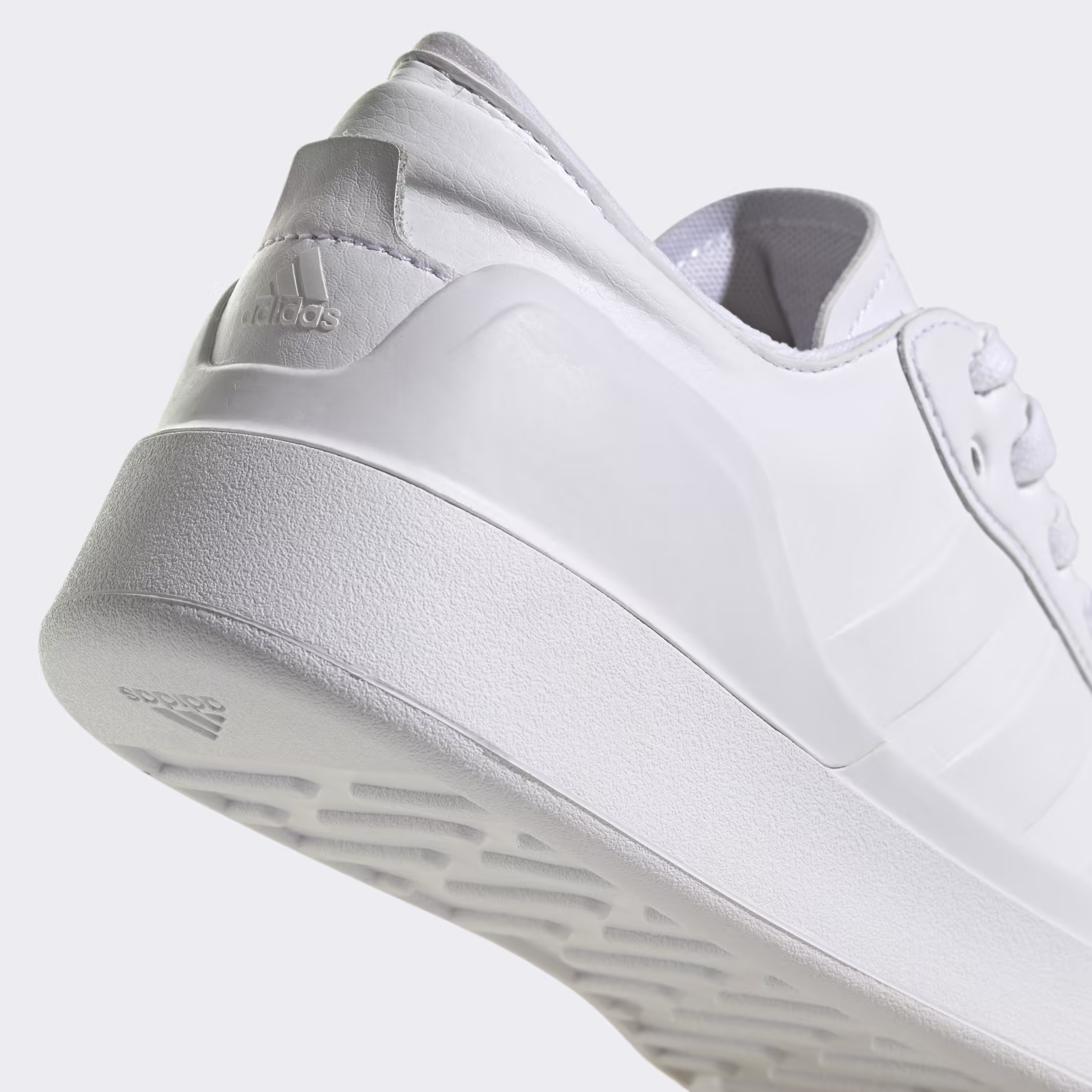 Adidas ქალის სპორტული ფეხსაცმელი COURT REVIVAL