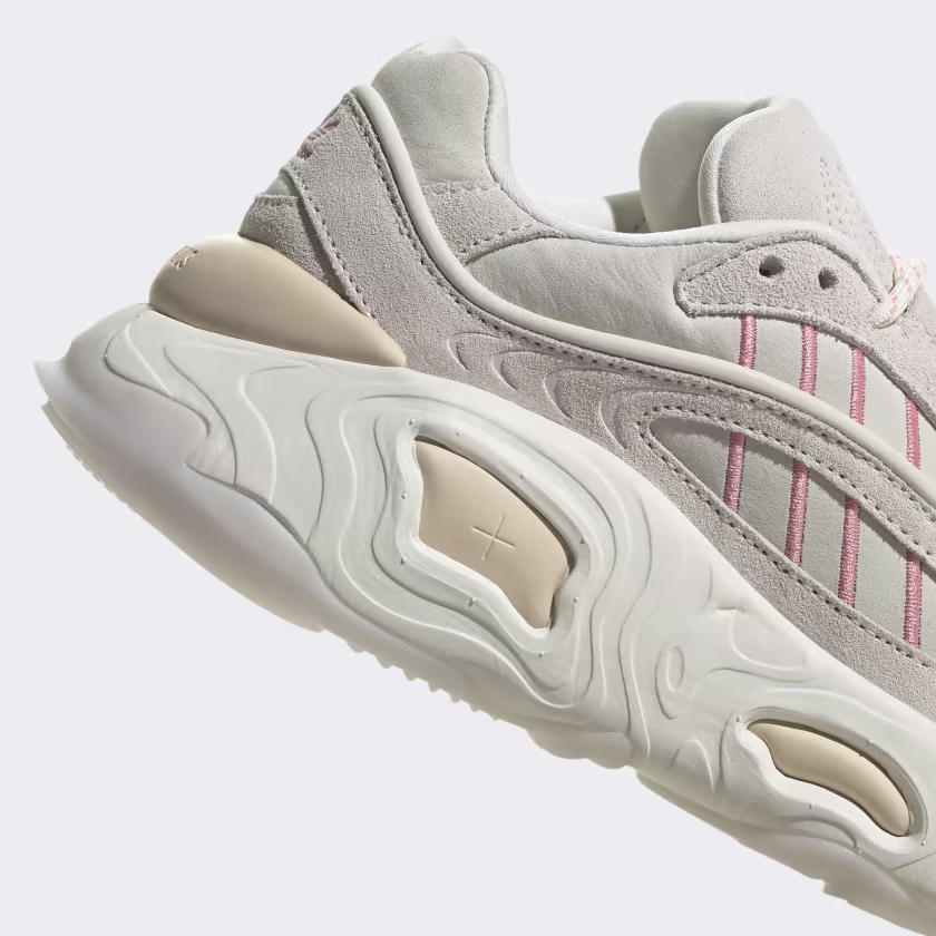 Adidas ქალის სპორტული ფეხსაცმელი OZNOVA W