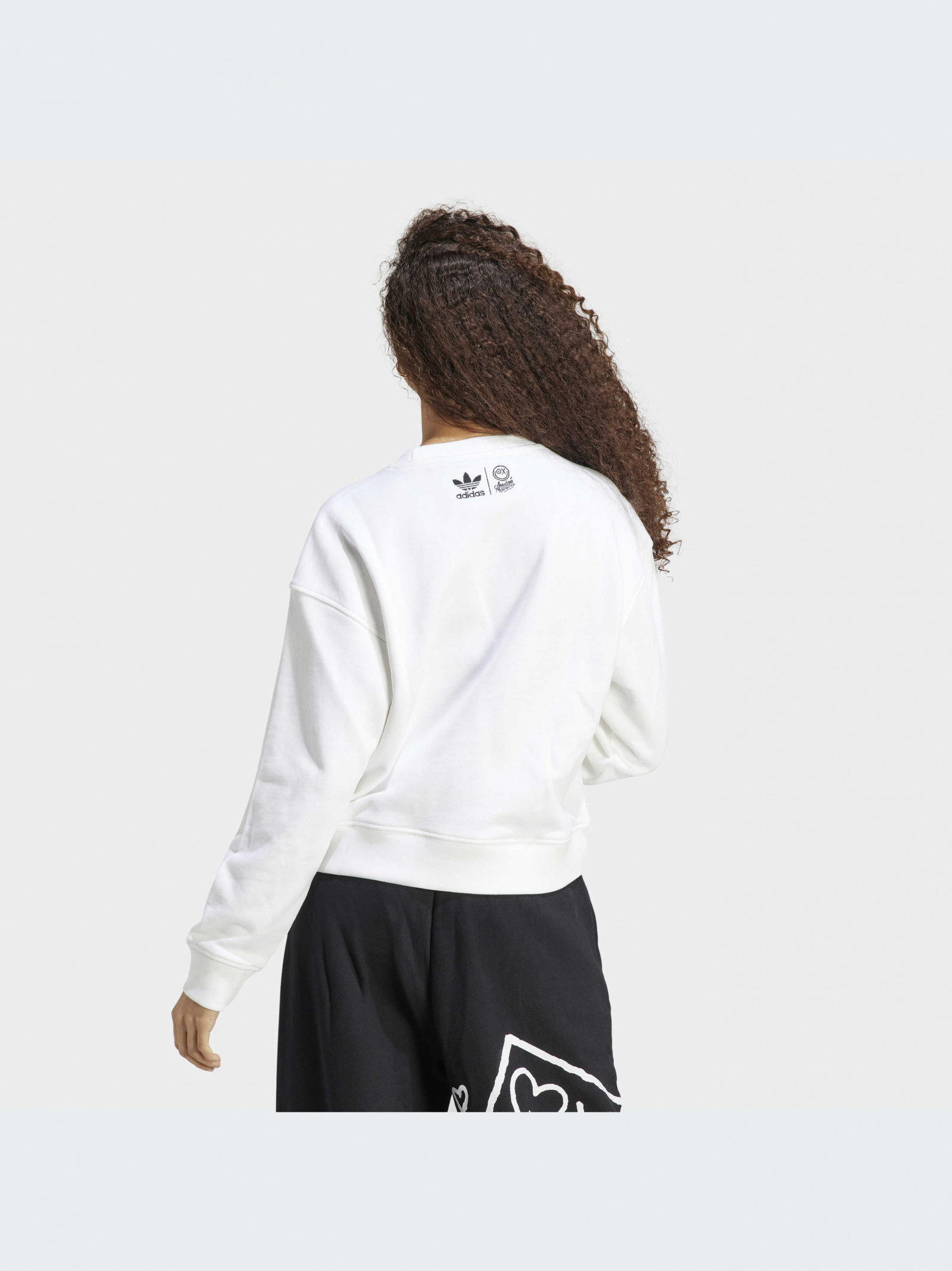 Adidas ქალის ჯემპრი SWEATSHIRT