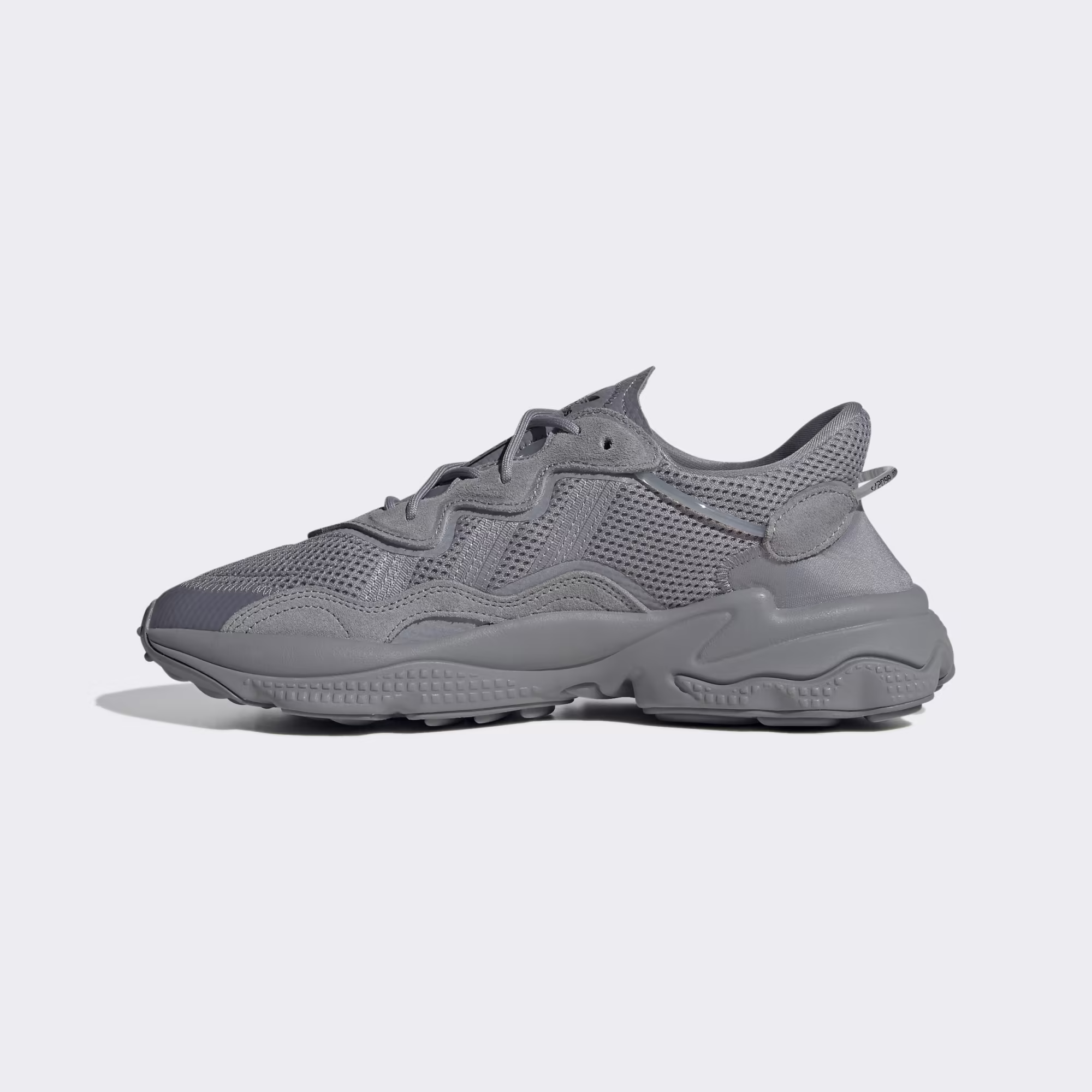 Adidas მამაკაცის სპორტული ფეხსაცმელი OZWEEGO