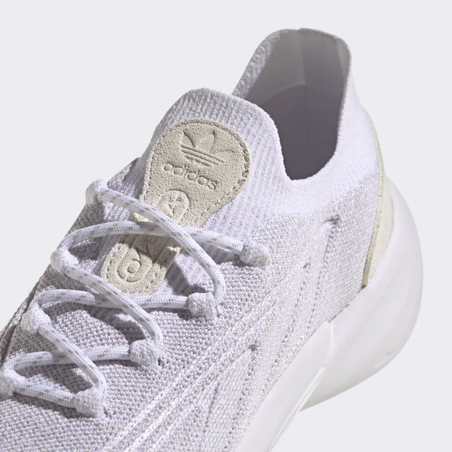 Adidas მამაკაცის სპორტული ფეხსაცმელი OZELIA KNT