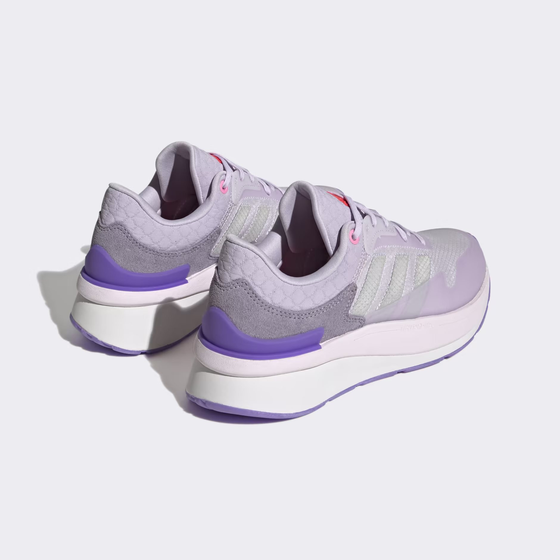 Adidas ქალის სპორტული ფეხსაცმელი ZNCHILL