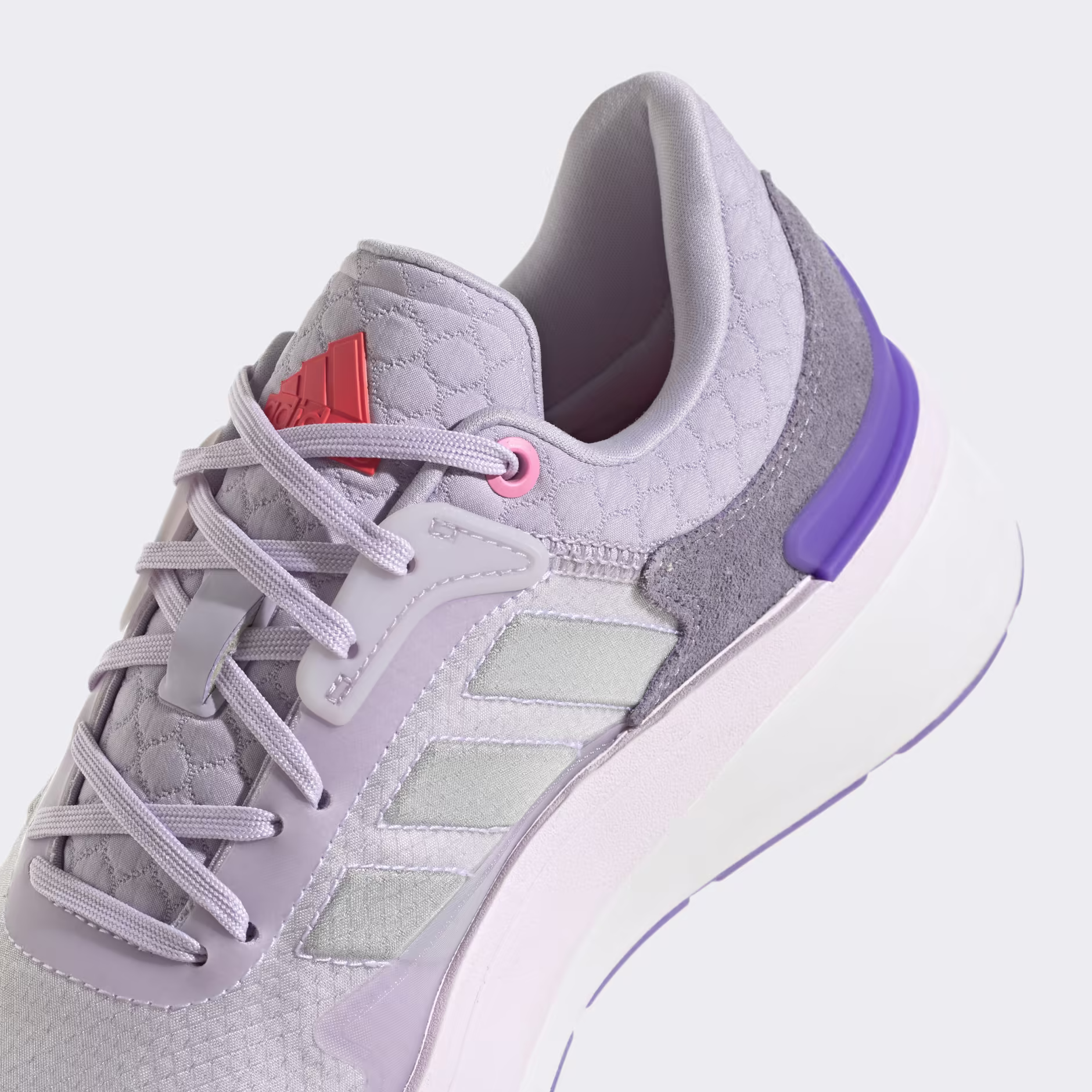 Adidas ქალის სპორტული ფეხსაცმელი ZNCHILL