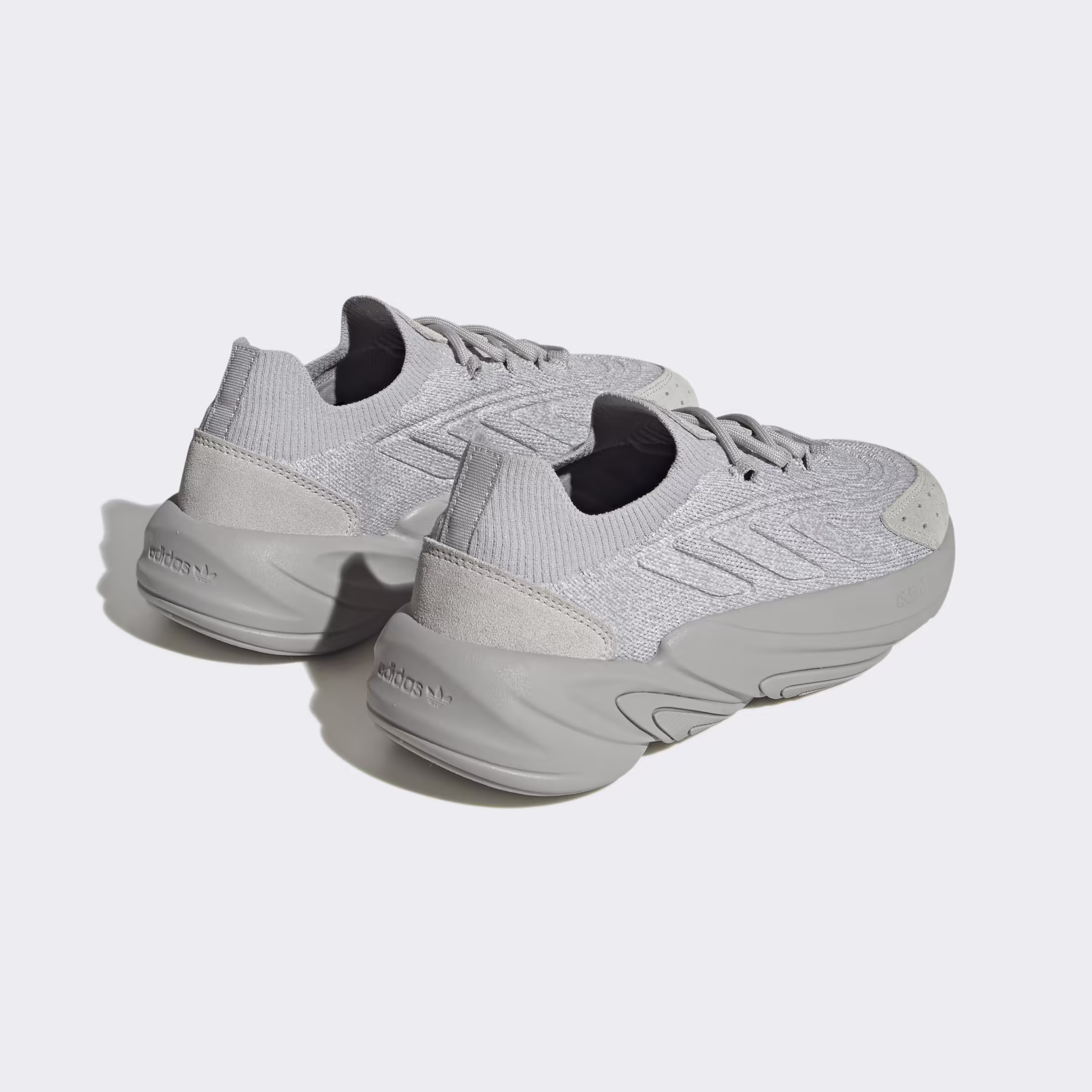 Adidas ქალის სპორტული ფეხსაცმელი OZELIA KNT W