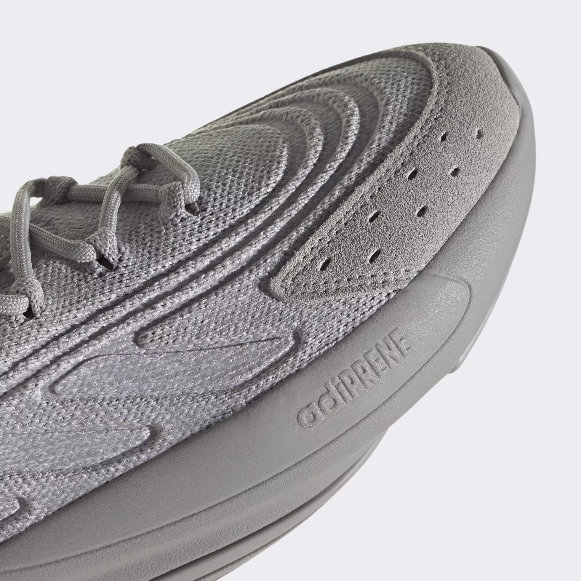Adidas ქალის სპორტული ფეხსაცმელი OZELIA KNT W