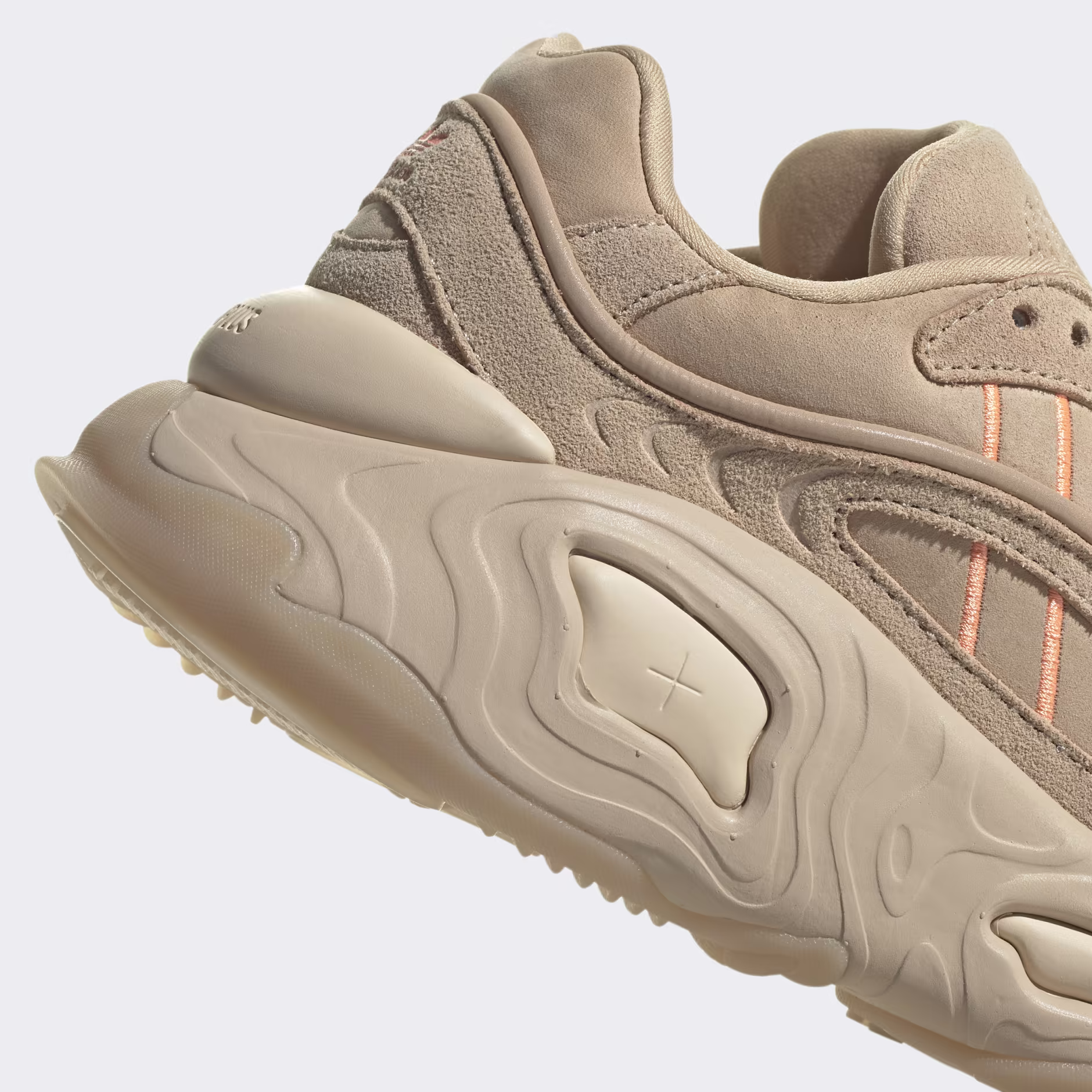 Adidas ქალის სპორტული ფეხსაცმელი OZNOVA W