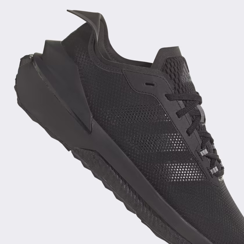 Adidas მამაკაცის სპორტული ფეხსაცმელი AVRYN