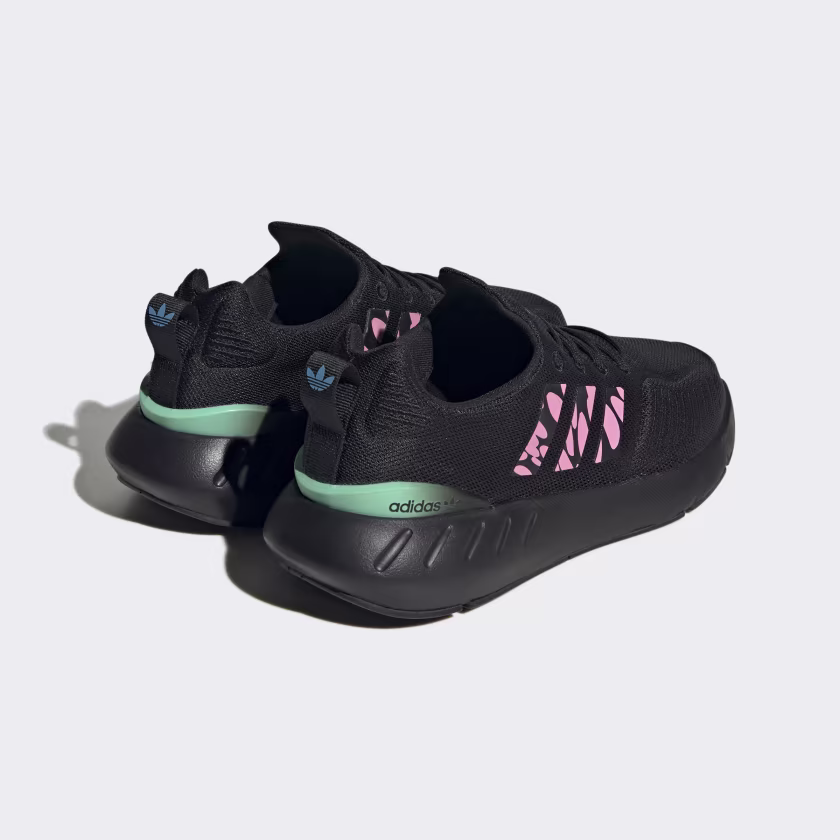 Adidas ქალის სპორტული ფეხსაცმელი SWIFT RUN 22 W