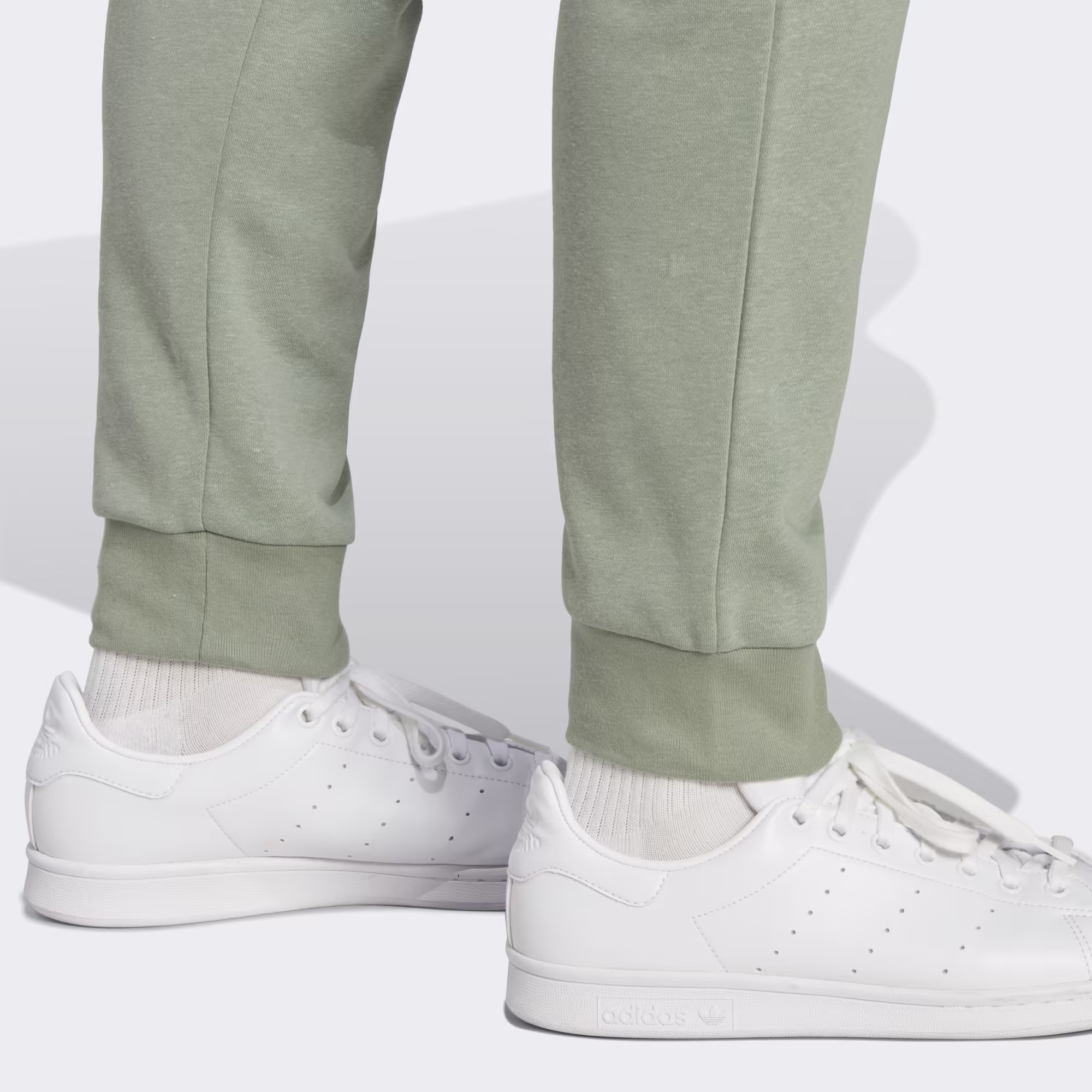 Adidas მამაკაცის შარვალი ESS+ PANTS H