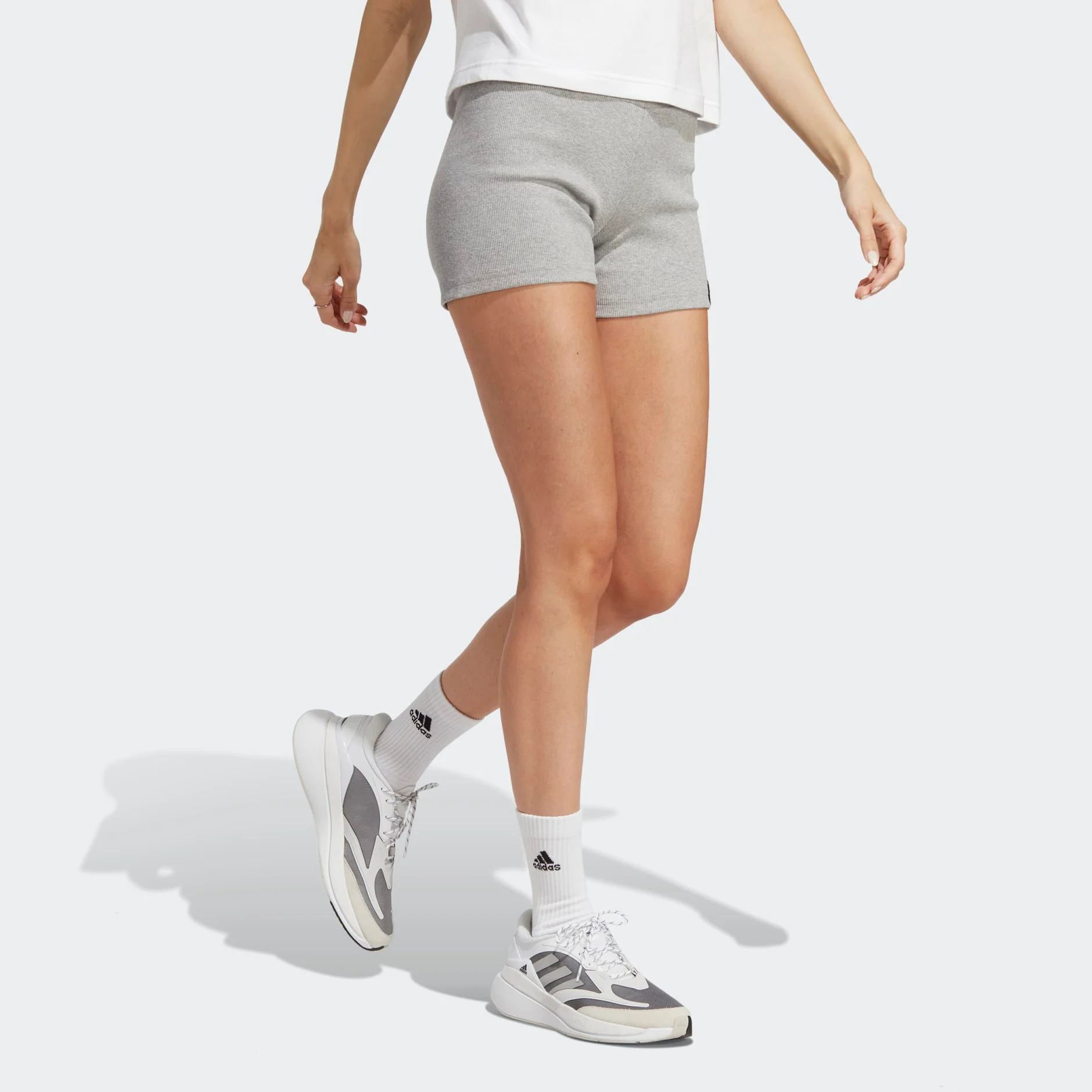 Adidas ქალის შორტი W LNG RIB SHO