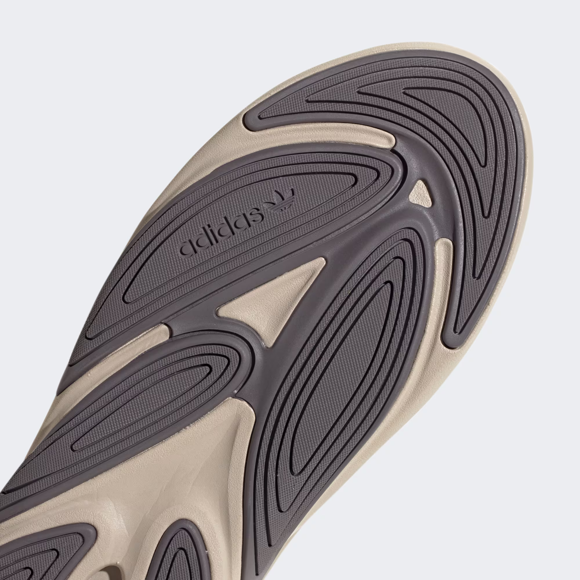 Adidas მამაკაცის სპორტული ფეხსაცმელი OZELIA