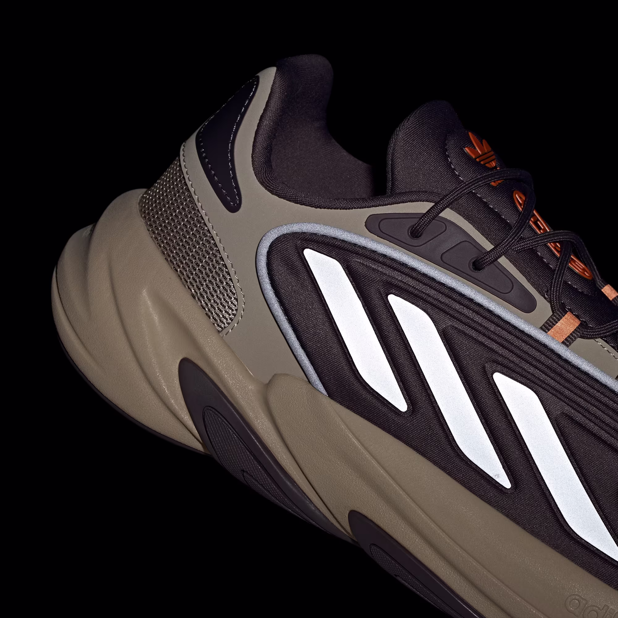 Adidas მამაკაცის სპორტული ფეხსაცმელი OZELIA