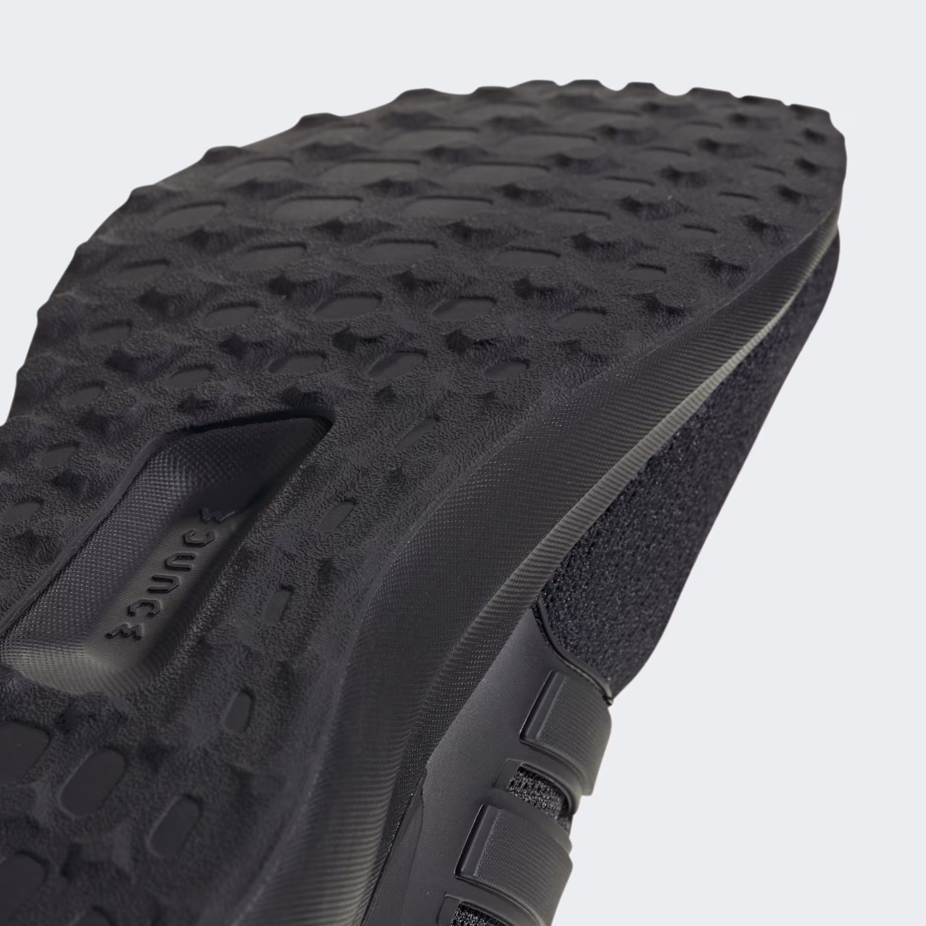 Adidas მამაკაცის სპორტული ფეხსაცმელი UBOUNCE DNA