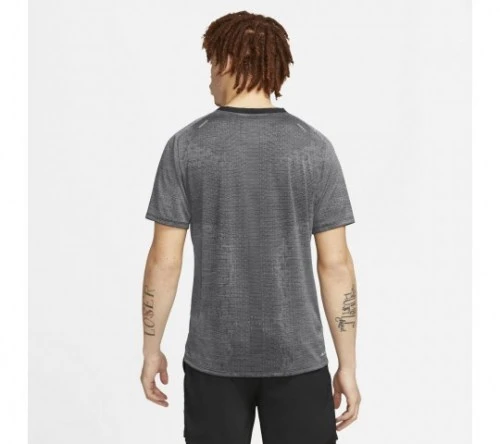 Nike მამაკაცის მაისური M NK DFADV TECHKNIT ULTRA SS
