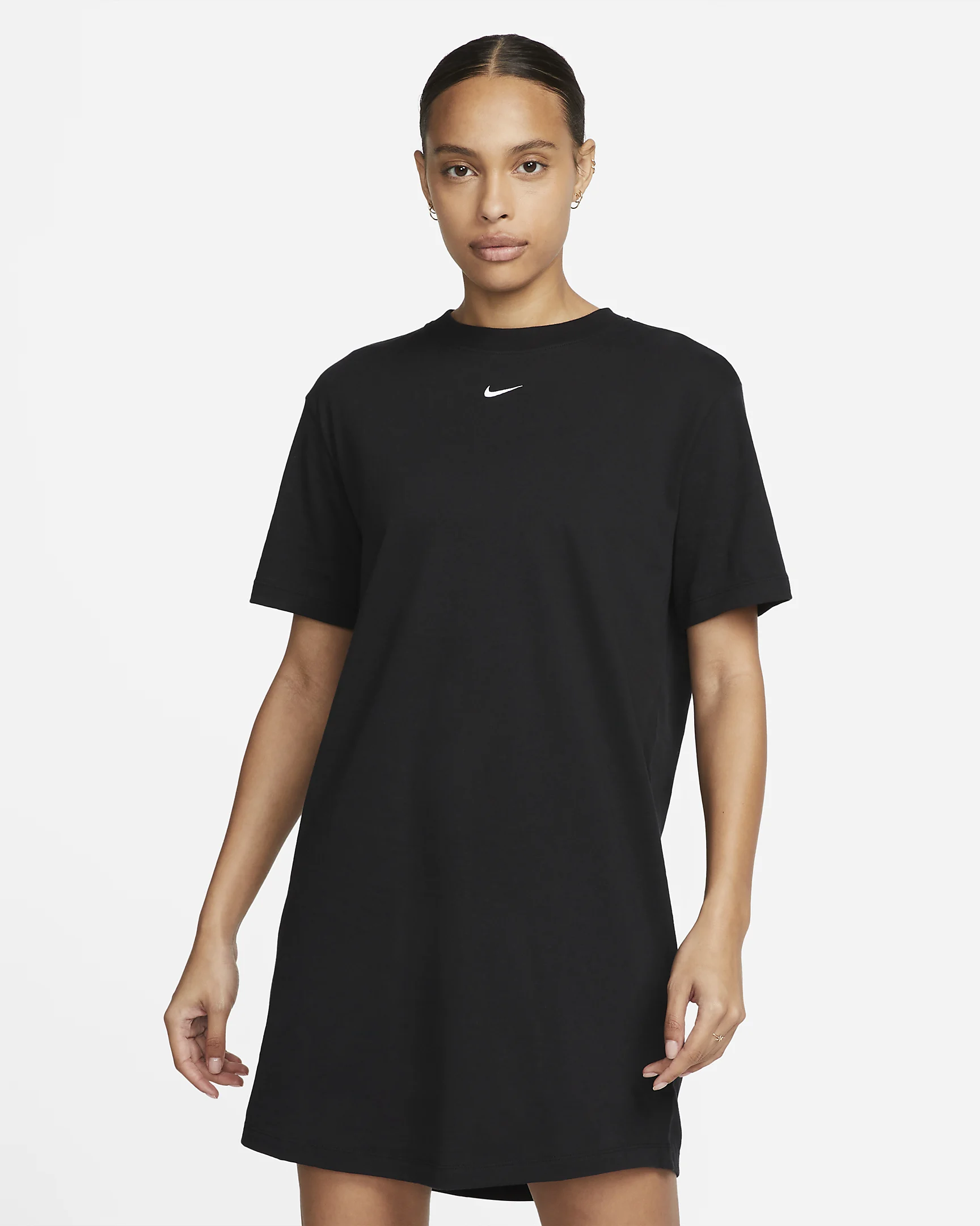 Nike ქალის მაისური W NSW ESSNTL SS DRESS TSHRT